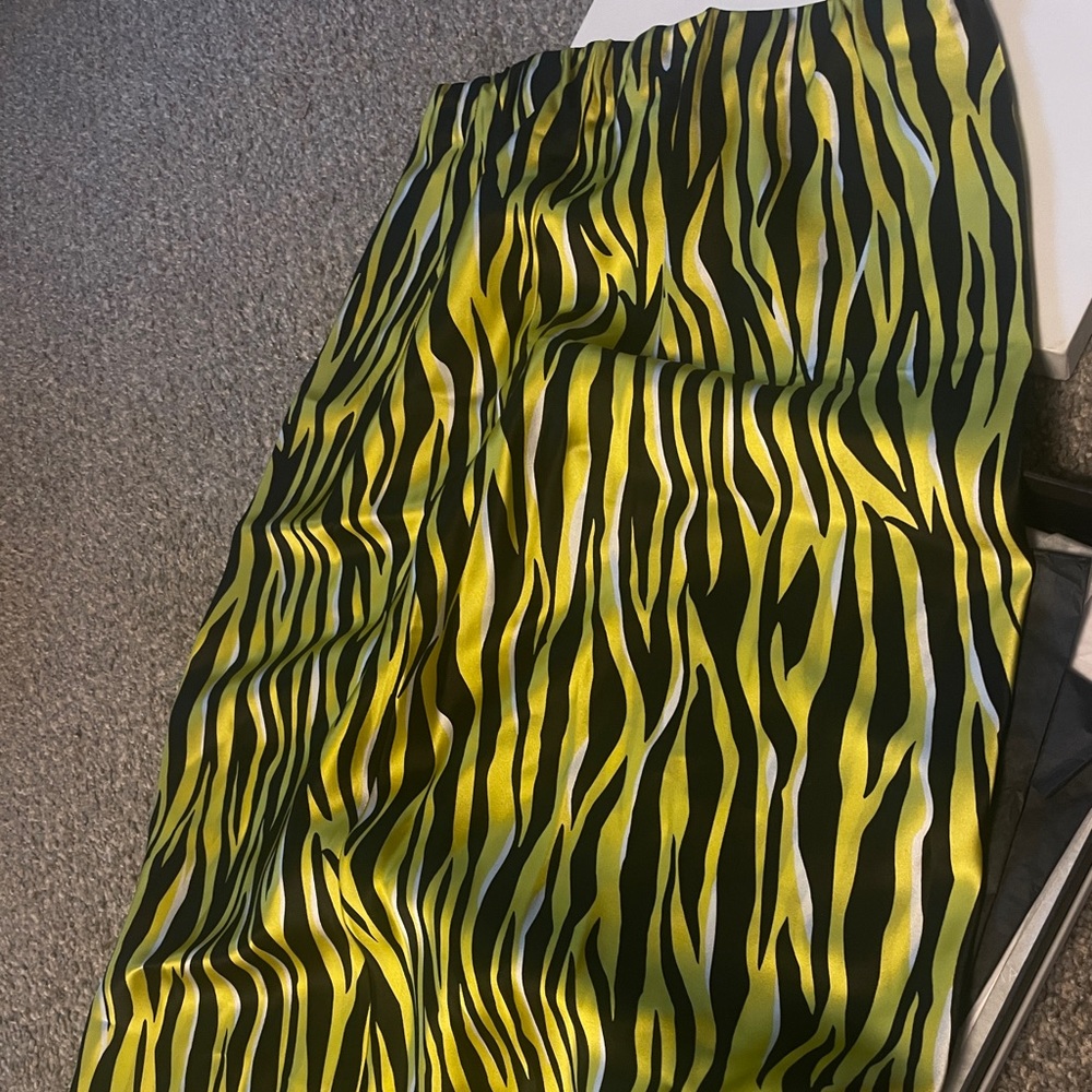 Olivia von Halle Yellow Zebra Silk Midi Skirt size 1(XS/S) NWT